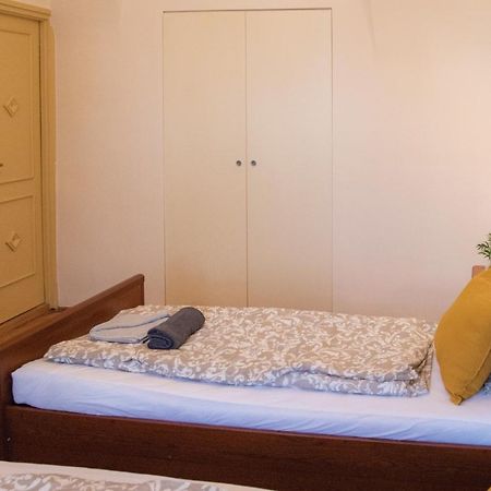 Theatroom Apartman Eger Exteriör bild